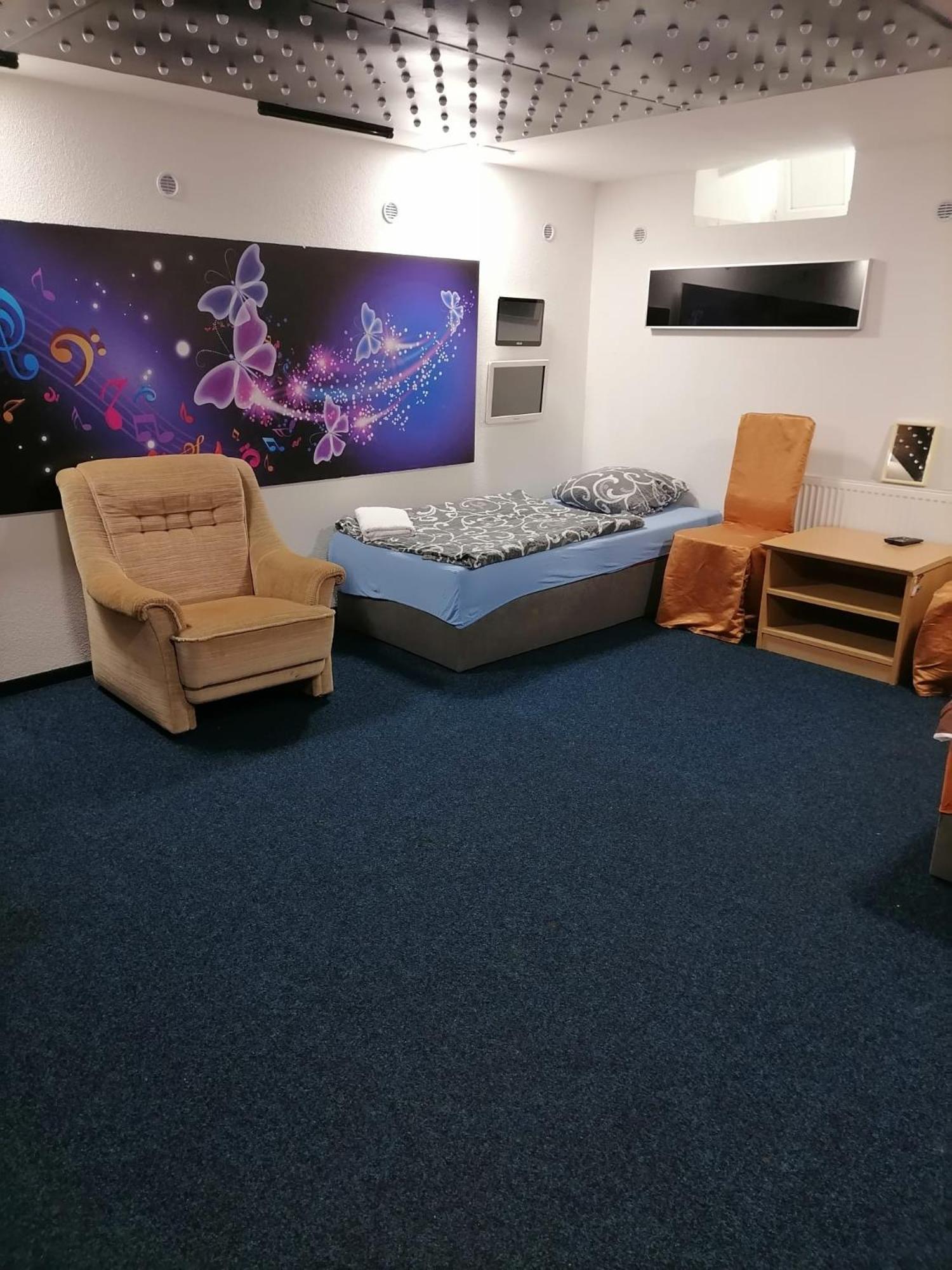 Apartment Карлові Вари Екстер'єр фото
