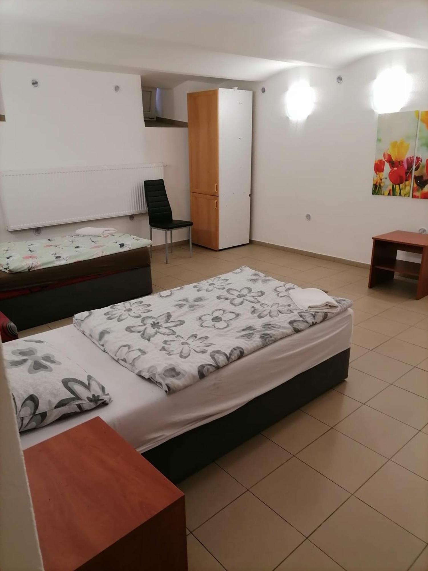 Apartment Карлові Вари Екстер'єр фото